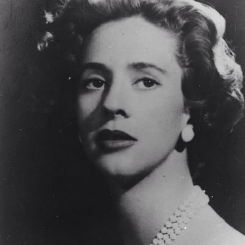 Fabiola de Mora y Aragón