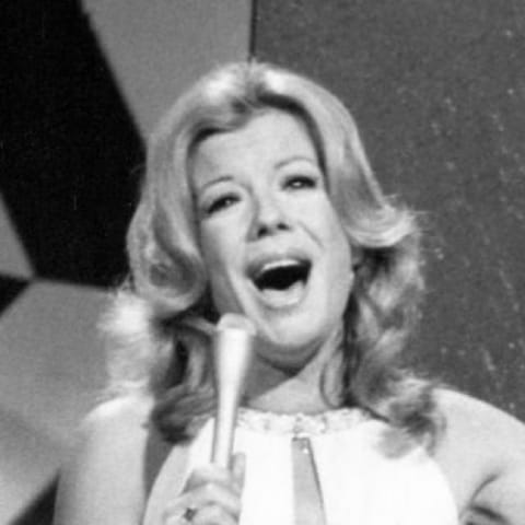 Vikki Carr