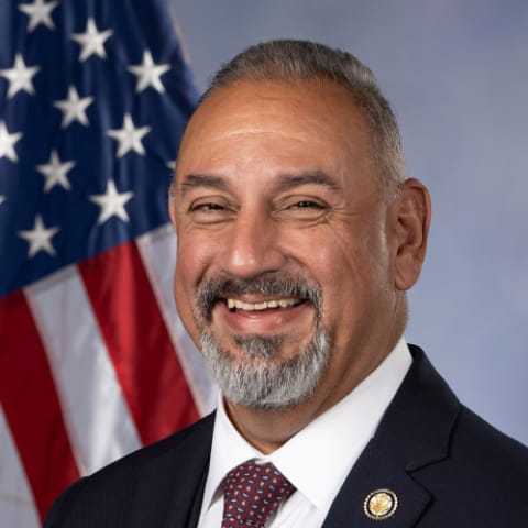 Gil Cisneros