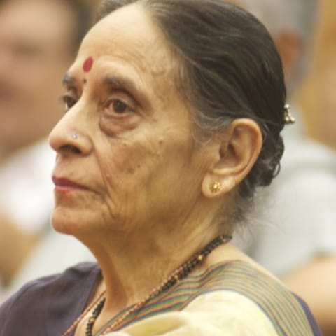 Leila Seth