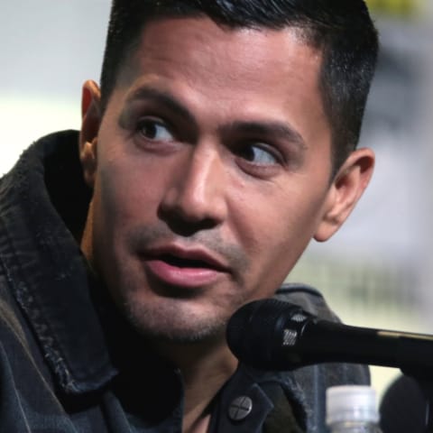 Jay Hernandez