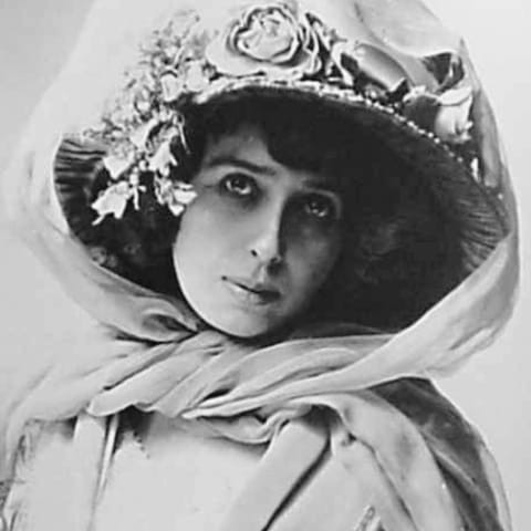 Mistinguett