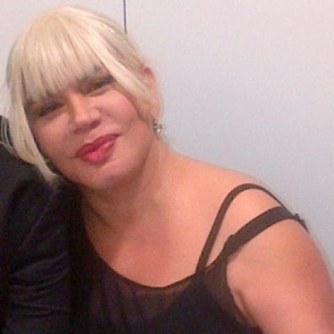 Sezen Aksu