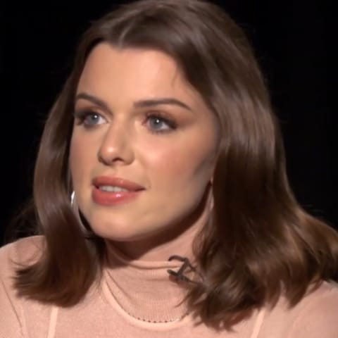 Julia Fox