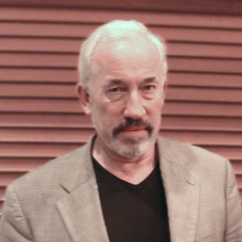 Simon Callow