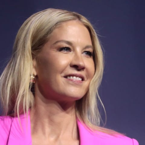 Jenna Elfman