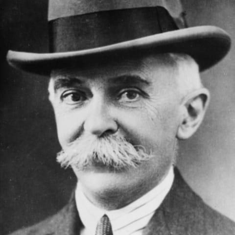 Pierre (de) Coubertin