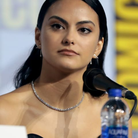 Camila Mendes