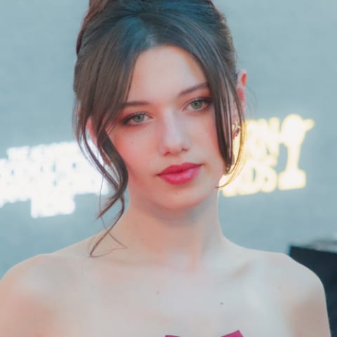 Violet McGraw