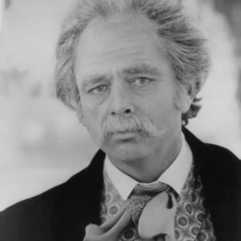 Harris Yulin