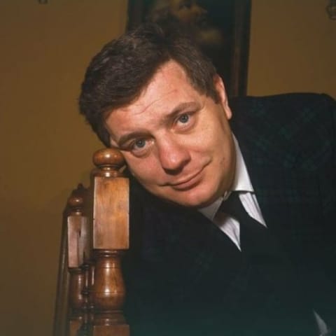 Renzo Palmer