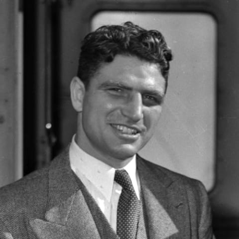 Lou Nova