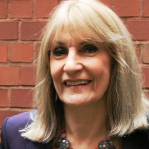 Lynn Faulds Wood